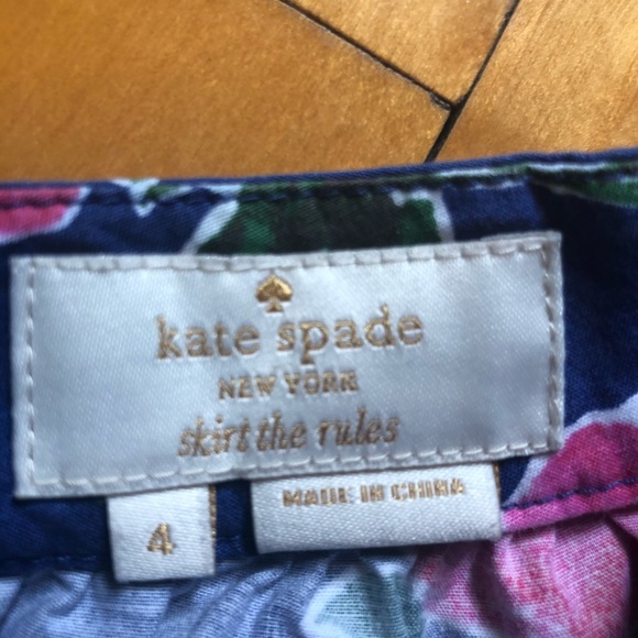 Girls Beautiful Kate Spade floral skirt size 4 - Picture 2 of 4